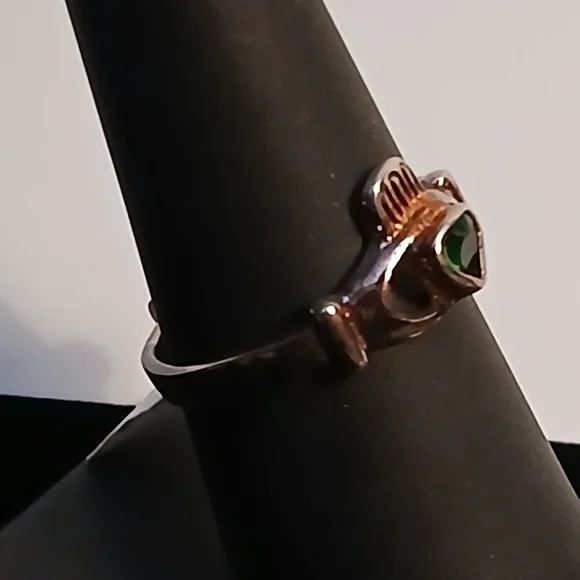 Green Heart Claddagh-Style Women's Ring - Rose Gold Sterling Silver - Picture 10 of 12